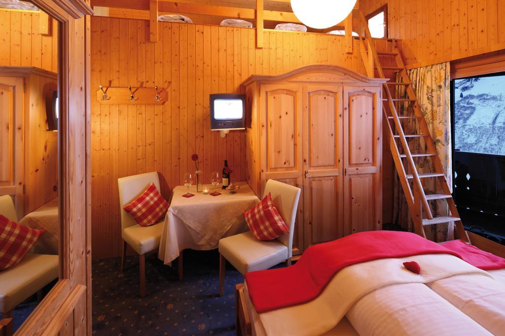 Hotel-Gasthof Zimba ดามุลส์ ภายนอก รูปภาพ